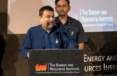 Gadkari flash-charging electric buses India