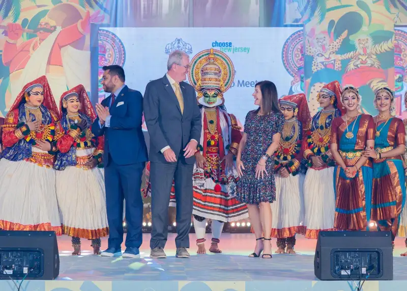 Phil Murphy Lulu Mall Visit Kochi