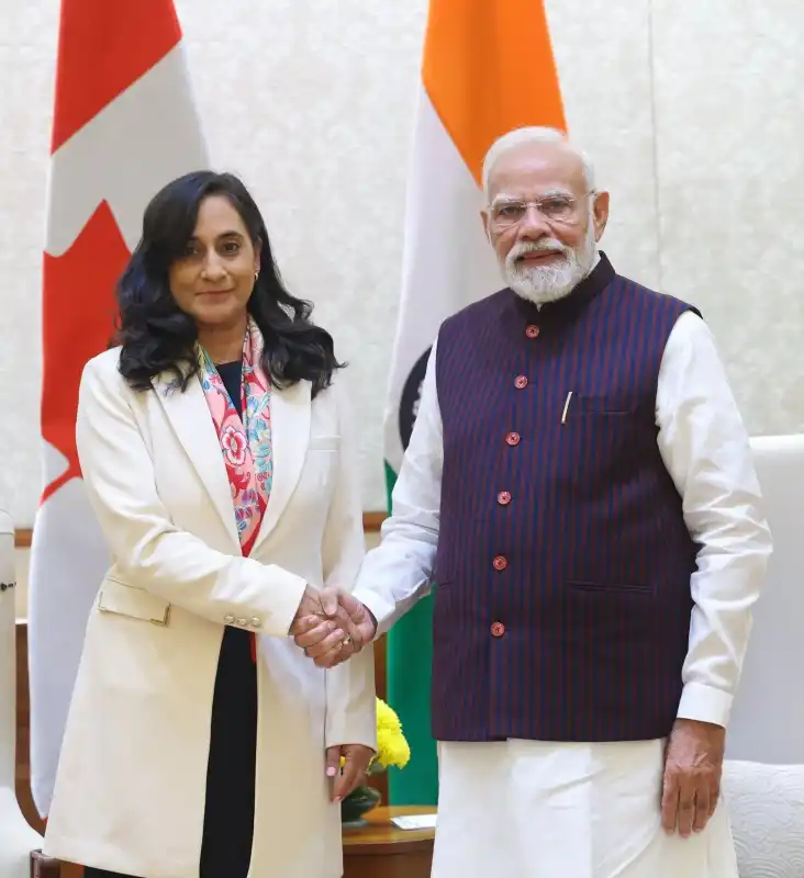 india canada relations energy dialogue reset