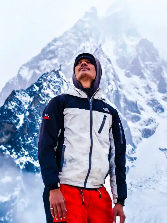 Subham Chatterjee Mount Manaslu summit