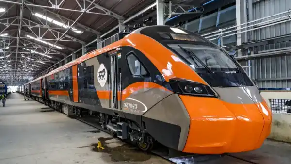 vande bharat sleeper train upgrade development