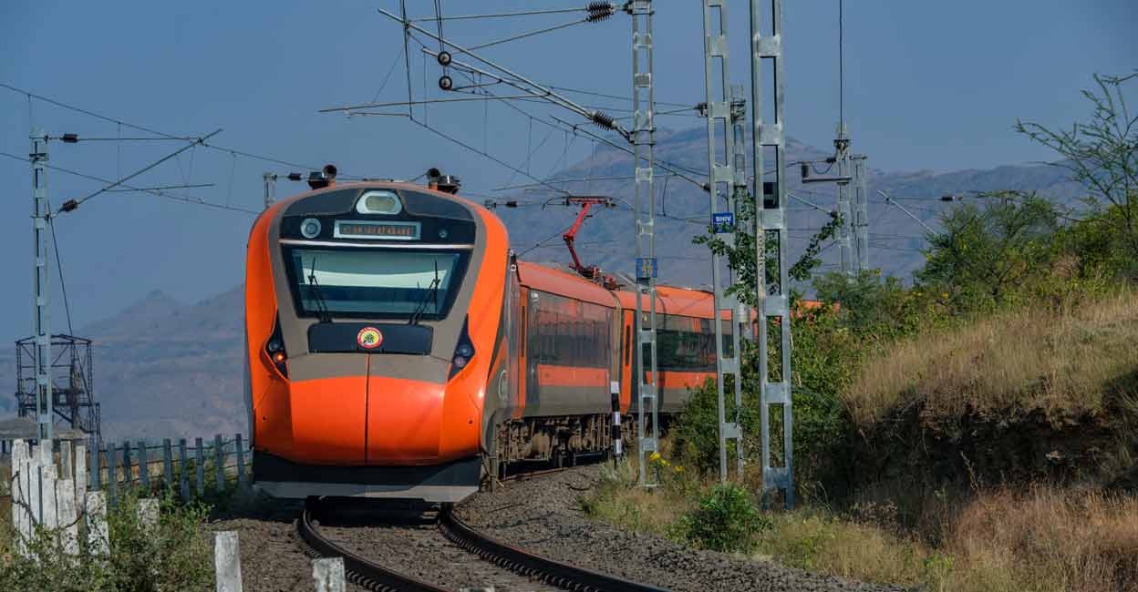 Bengaluru–Ernakulam Vande Bharat train fully booked