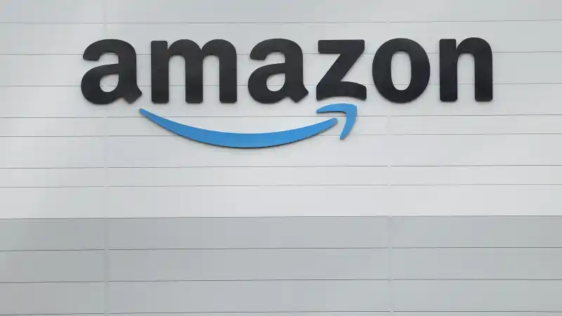 amazon layoffs 16000 corporate restructuring
