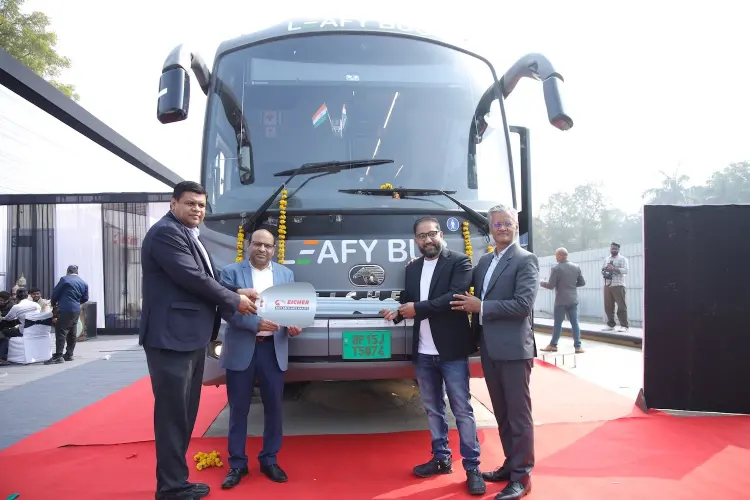 eicher electric intercity sleeper bus india