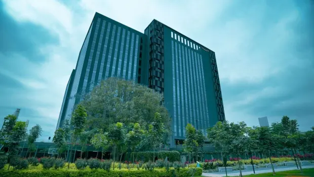 amazon bengaluru second largest asia campus