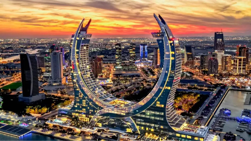 qatar 10-year residency entrepreneurs executives