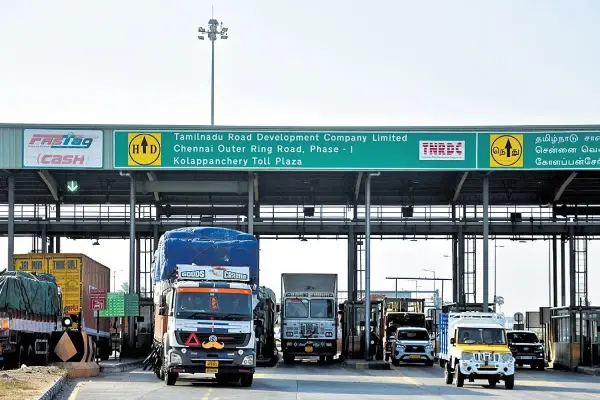nhai cashless toll fastag upi april 2026