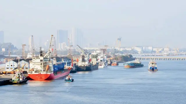 jnpt export containers stranded middle east conflict