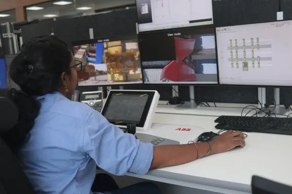 shashi tharoor vizhinjam port ppp kerala