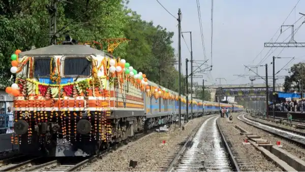 gatimaan express 10 years india semi high speed train
