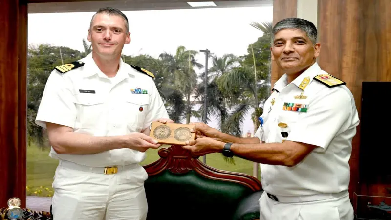 hnlms de ruyter kochi india netherlands naval cooperation