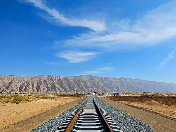 uae-oman railway project track laying hafeet rail