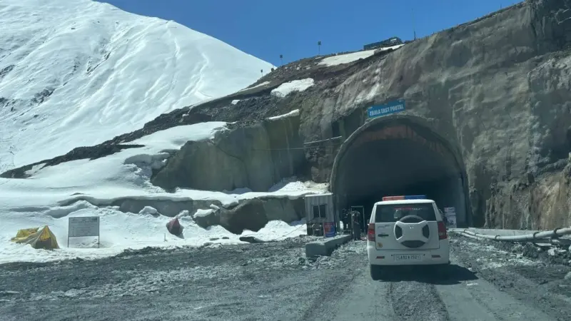 zoji-la tunnel ladakh connectivity