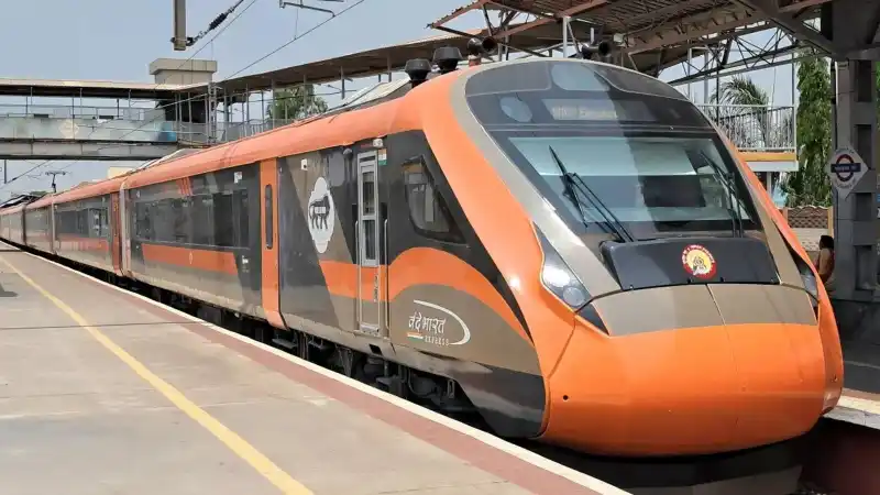 ernakulam-bengaluru vande bharat coaches increased