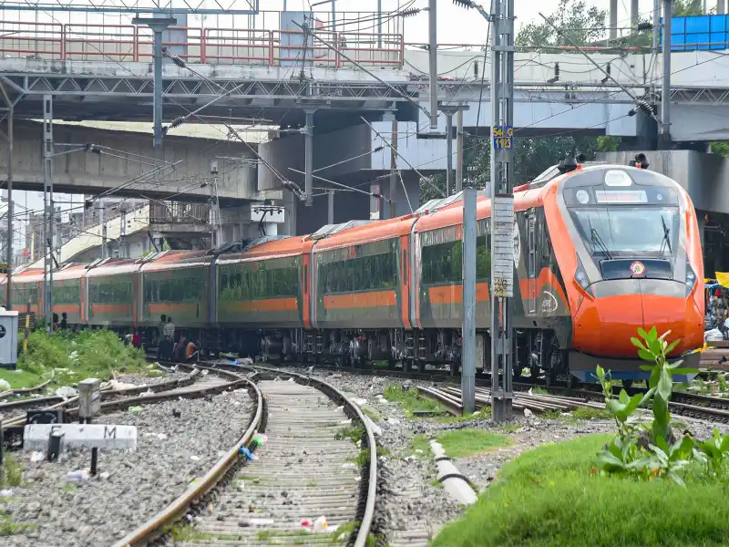 vande bharat sleeper trains 260 trainsets indian railways