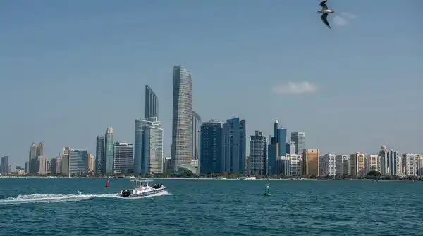 abu dhabi zero hormuz strategy fujairah port investment
