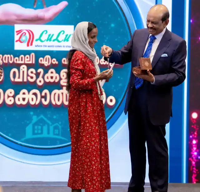 yusuff ali lulu group houses homeless families kerala
