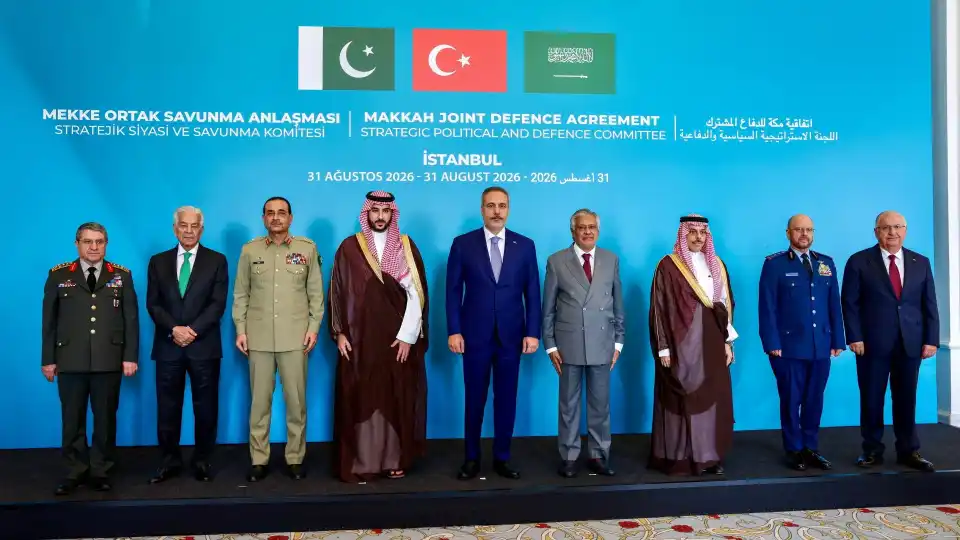 pakistan-saudi-turkey mecca defence pact houthi emergency meeting