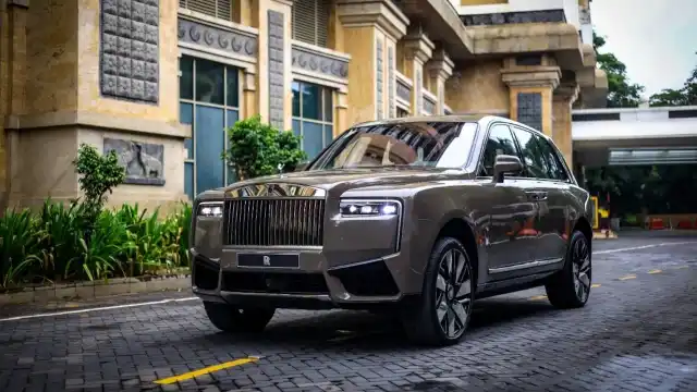 rolls royce india younger buyers customised luxury cars