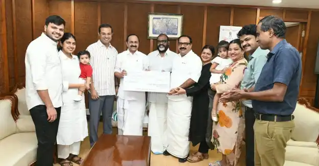 navya bakes 40 lakh ksrtc bus contribution