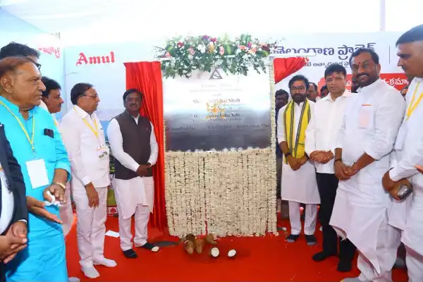 sabar dairy plant toopran telangana amul 400 crore